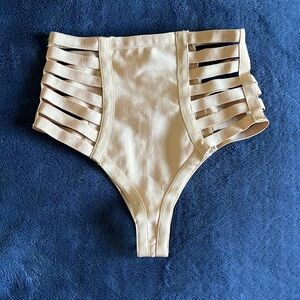 NWOT Fashion Nova Swim Bottom